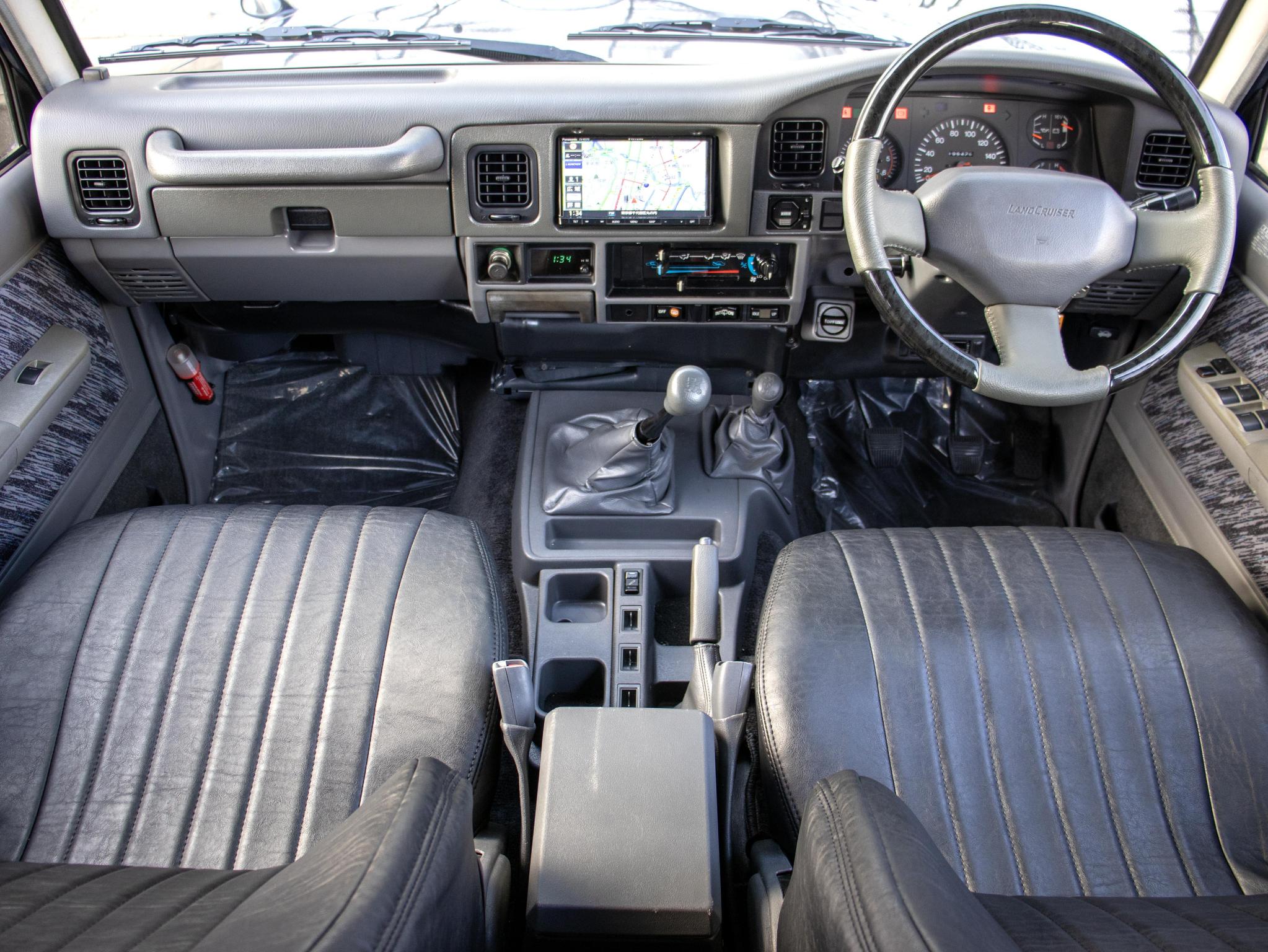 1995 TOYOTA PRADO SX 