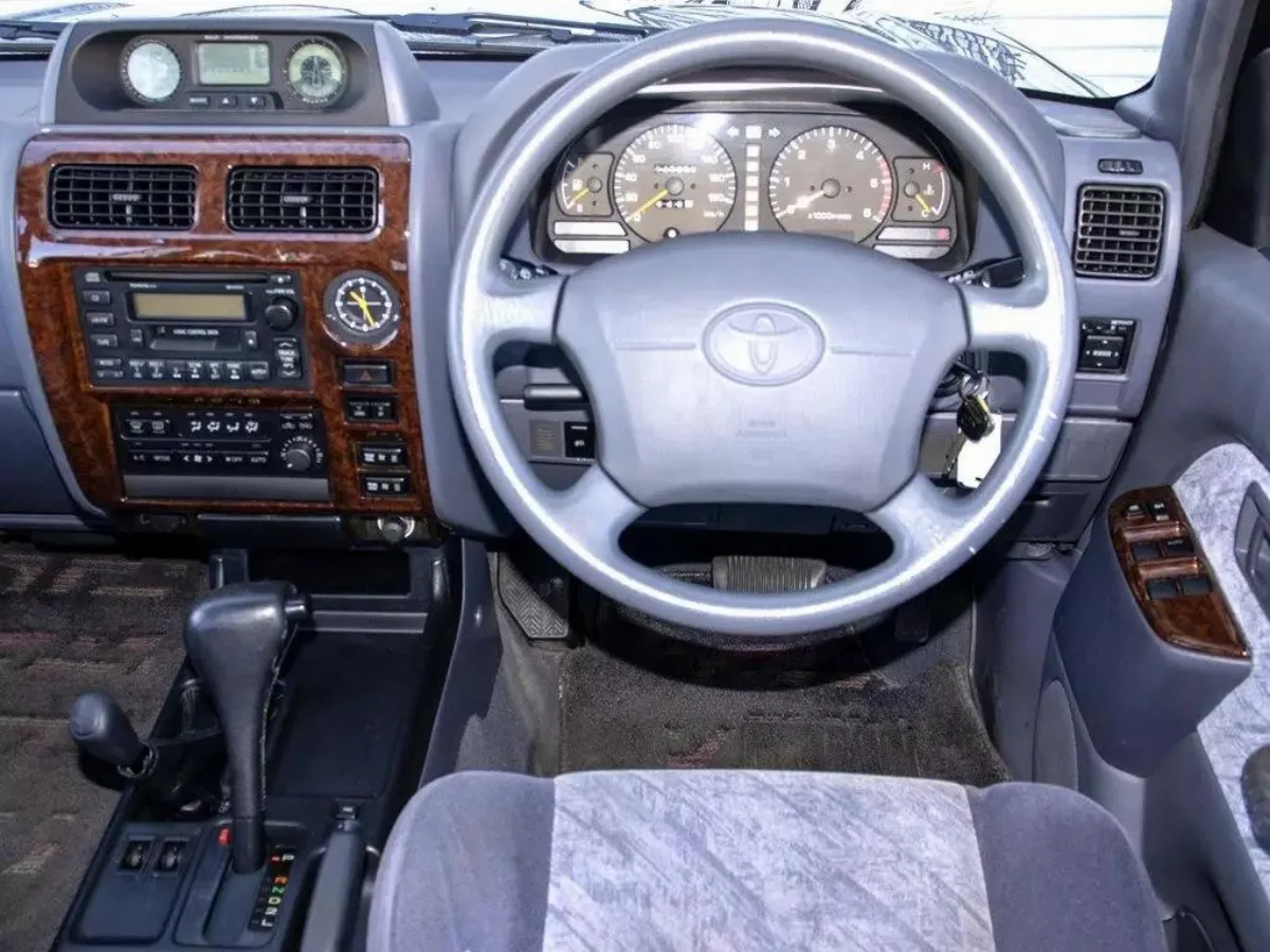 1996 TOYOTA LAND CRUISER PRADO 