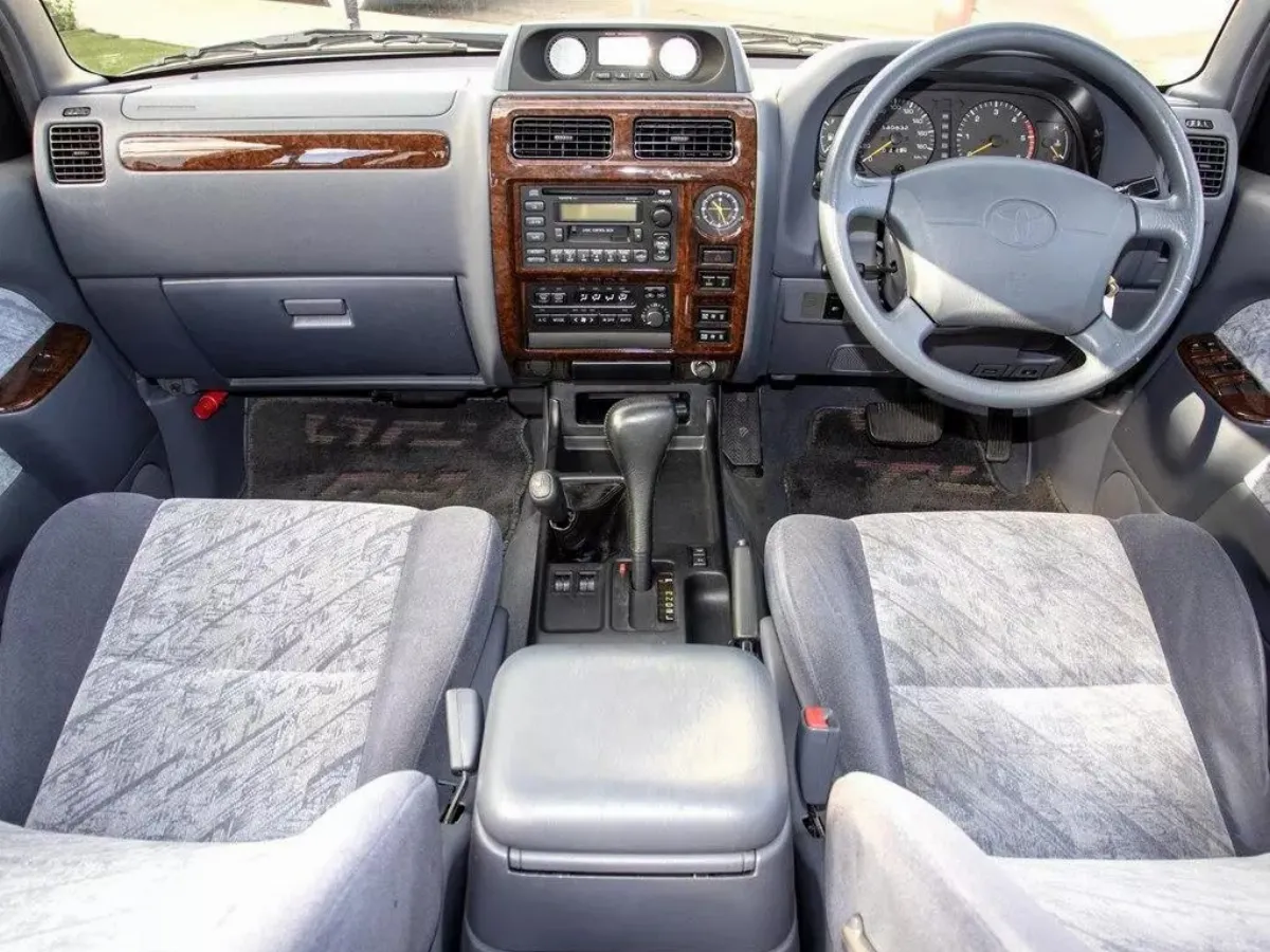 1996 TOYOTA LAND CRUISER PRADO 